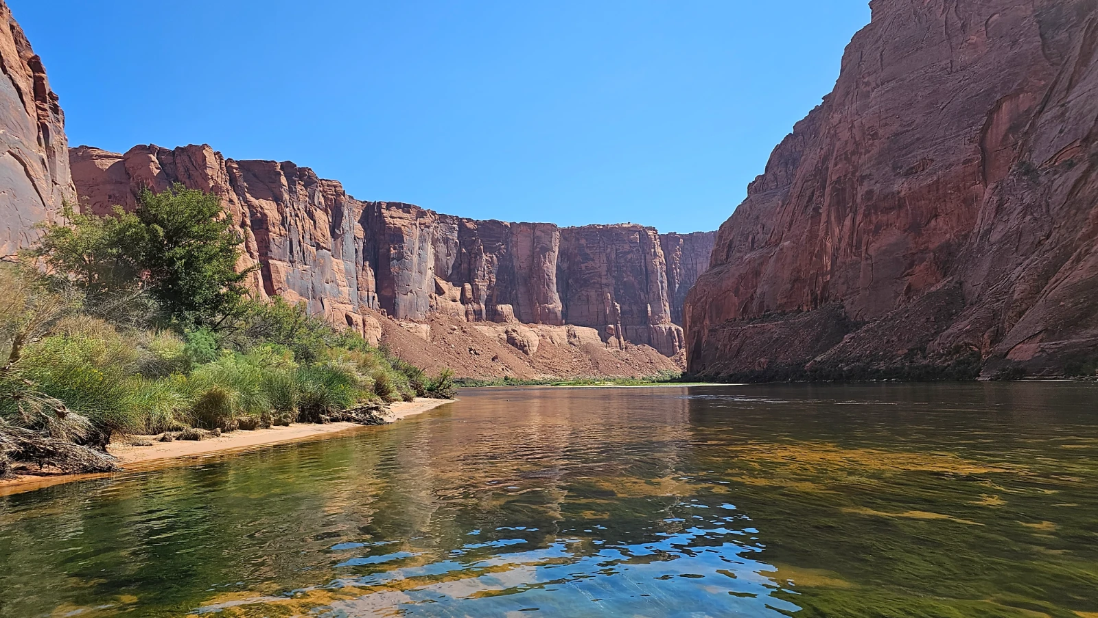 Starting to paddle through the actual Horseshoe Bend Segment. Photo Credit: Andy Goldberg